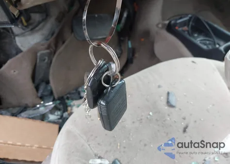 2004 Mercury Sable Gs z USA, uszkodzony, nr VIN 1MEFM50U84G611565